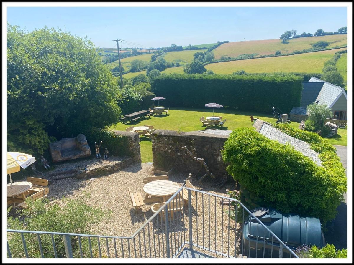 The Poltimore Inn North Molton Esterno foto